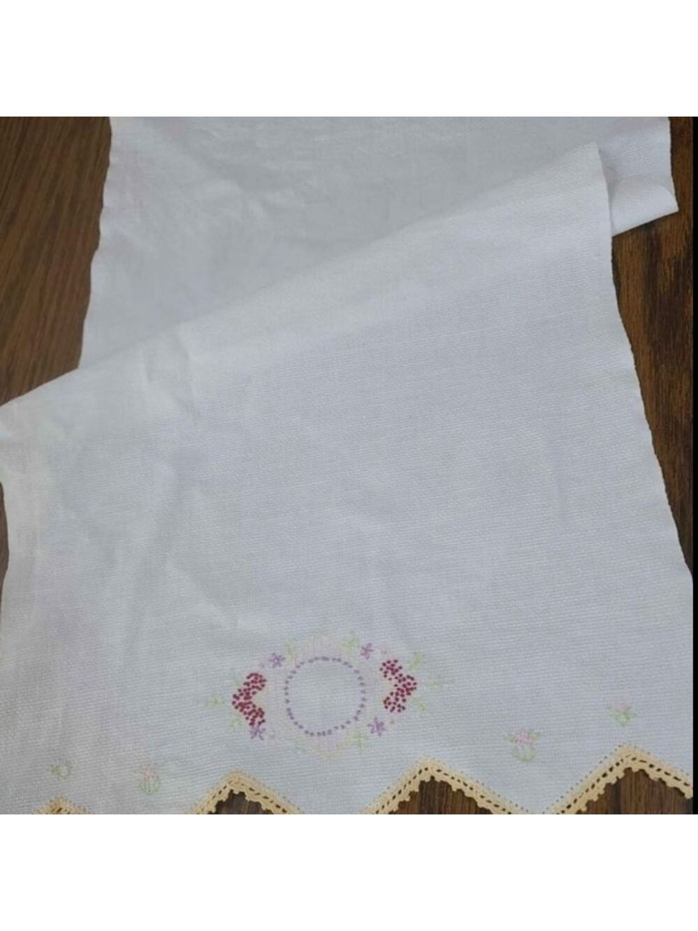 Vintage Guest Linen Hand Towel - Picture 3 of 3
